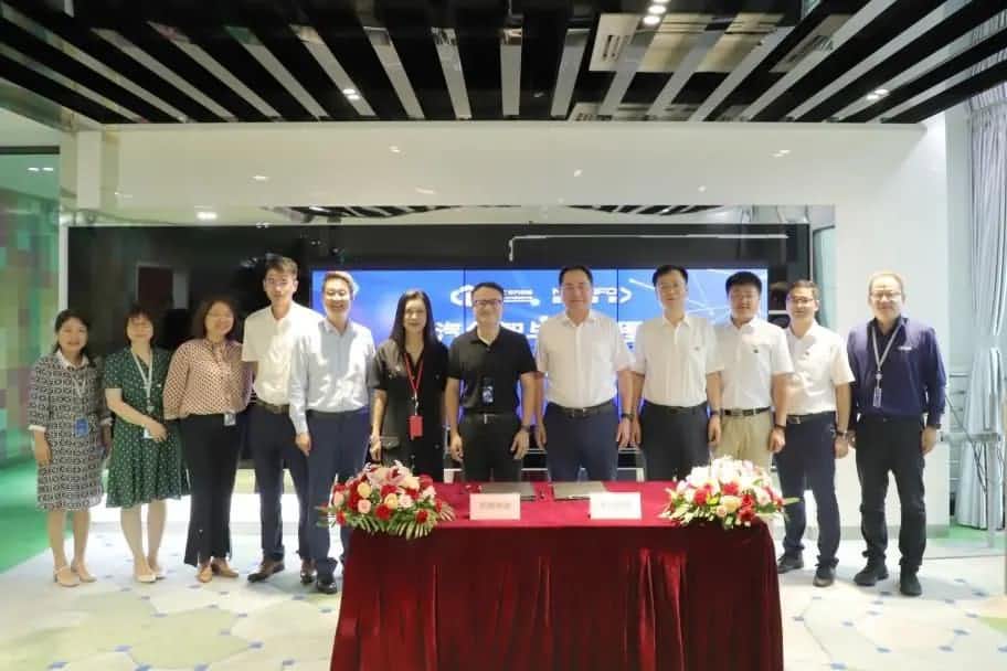 bjl平台(中国)有限公司官网与中汽创智签订战略合作框架协议 集中优势有助于汽车智能化开展